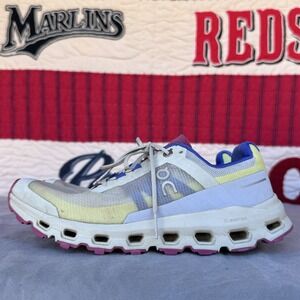 Size 8 - On Cloud Vista 64.98271 Women's‎ Running Shoes